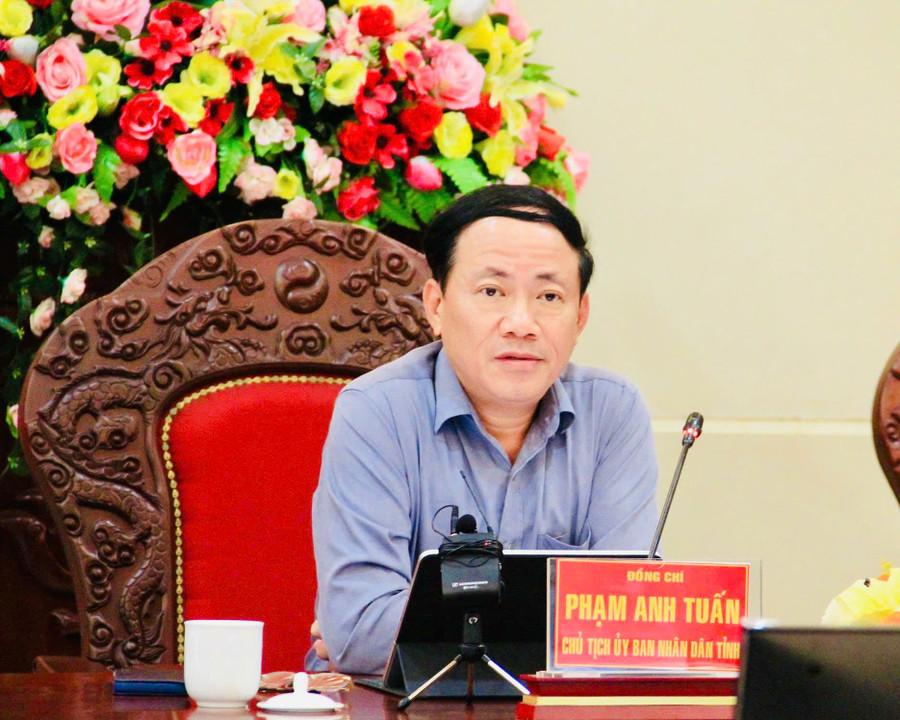 Chủ tịch UBND tỉnh Phạm Anh Tuấn chủ trì cuộc họp trực tuyến với 7 xã biên giới của tỉnh. Ảnh: A.H z6821273955422-12180a1e9a0d4150c2fb55ec01d35371.jpg